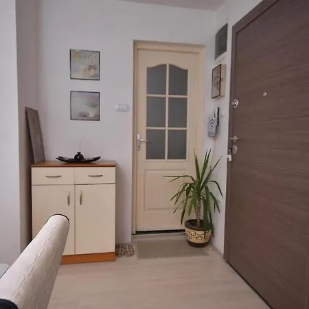 Apartment Fleur De Lis Skopje