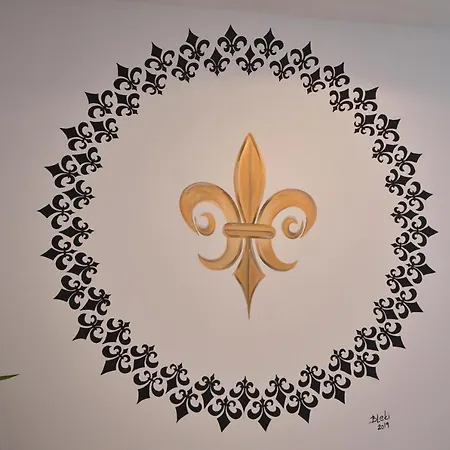 Fleur De Lis